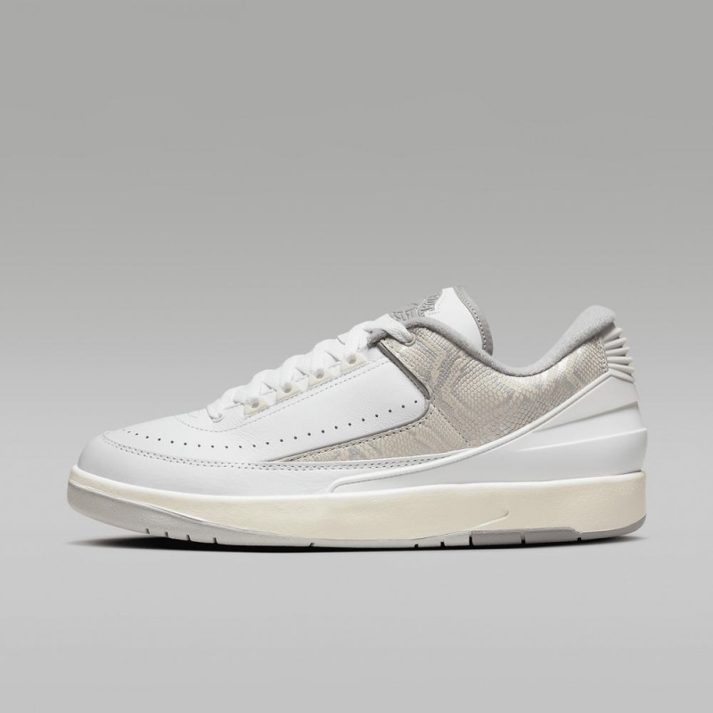 Basket Nike Air Jordan 2 Retro Low Homme Blanche Grise | VB9280465