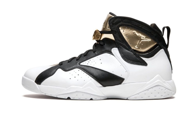 Basket Nike Air Jordan 7 Retro C&C \'Champagne\' Homme Blanche Metal Doré Noir | JU1085967