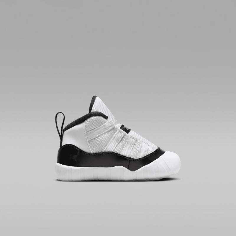 Basket Nike Jordan 11 Enfant Blanche Noir Metal Doré | AM4962183